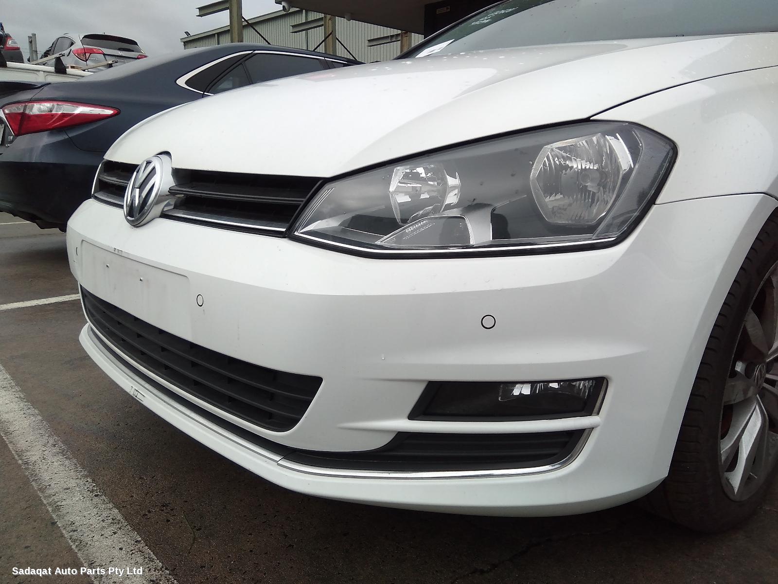 Volkswagen Golf Rear Garnish