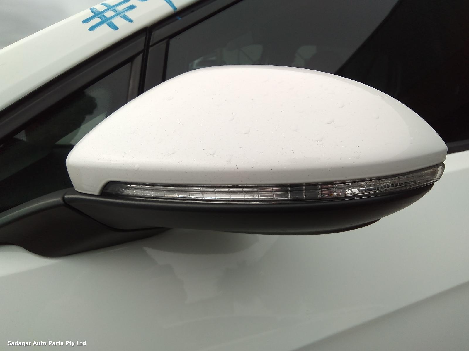 Volkswagen Golf Rear Garnish