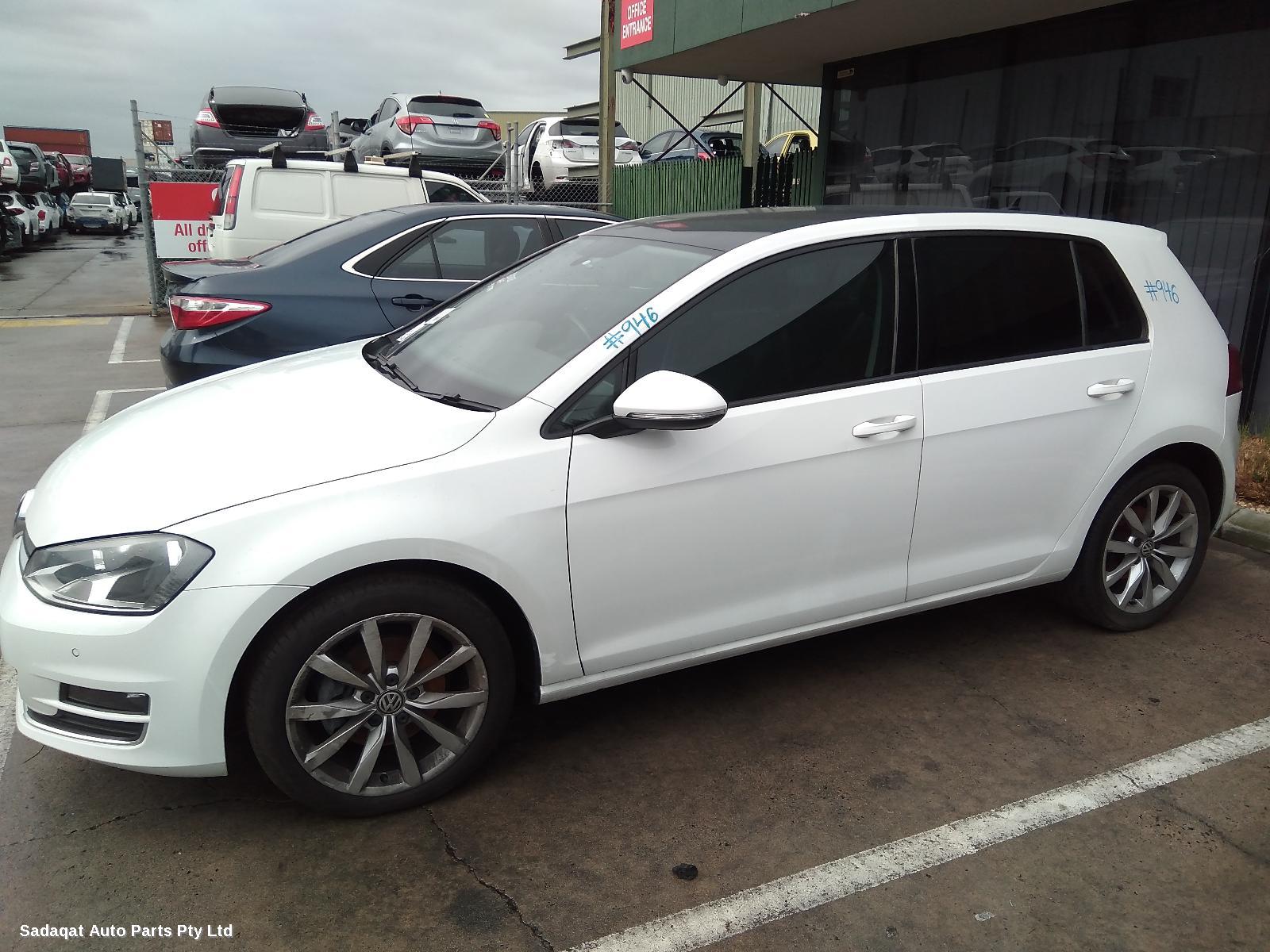 Volkswagen Golf Rear Garnish