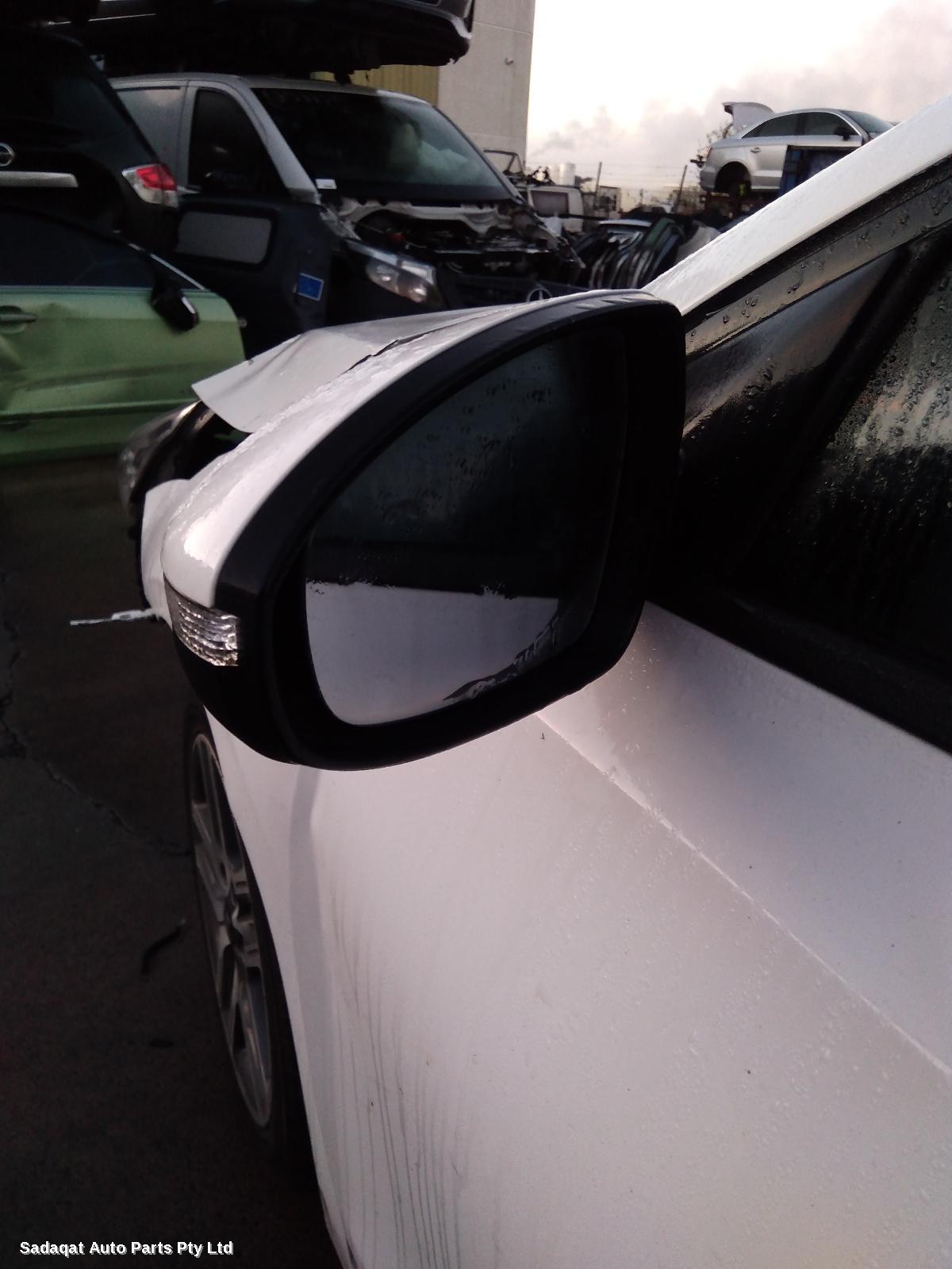 Kia Cerato Right Door Mirror