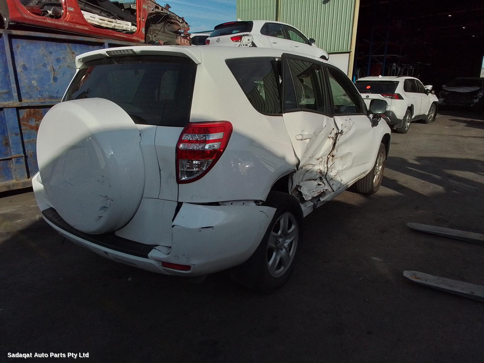 Toyota Rav4 Left Taillight