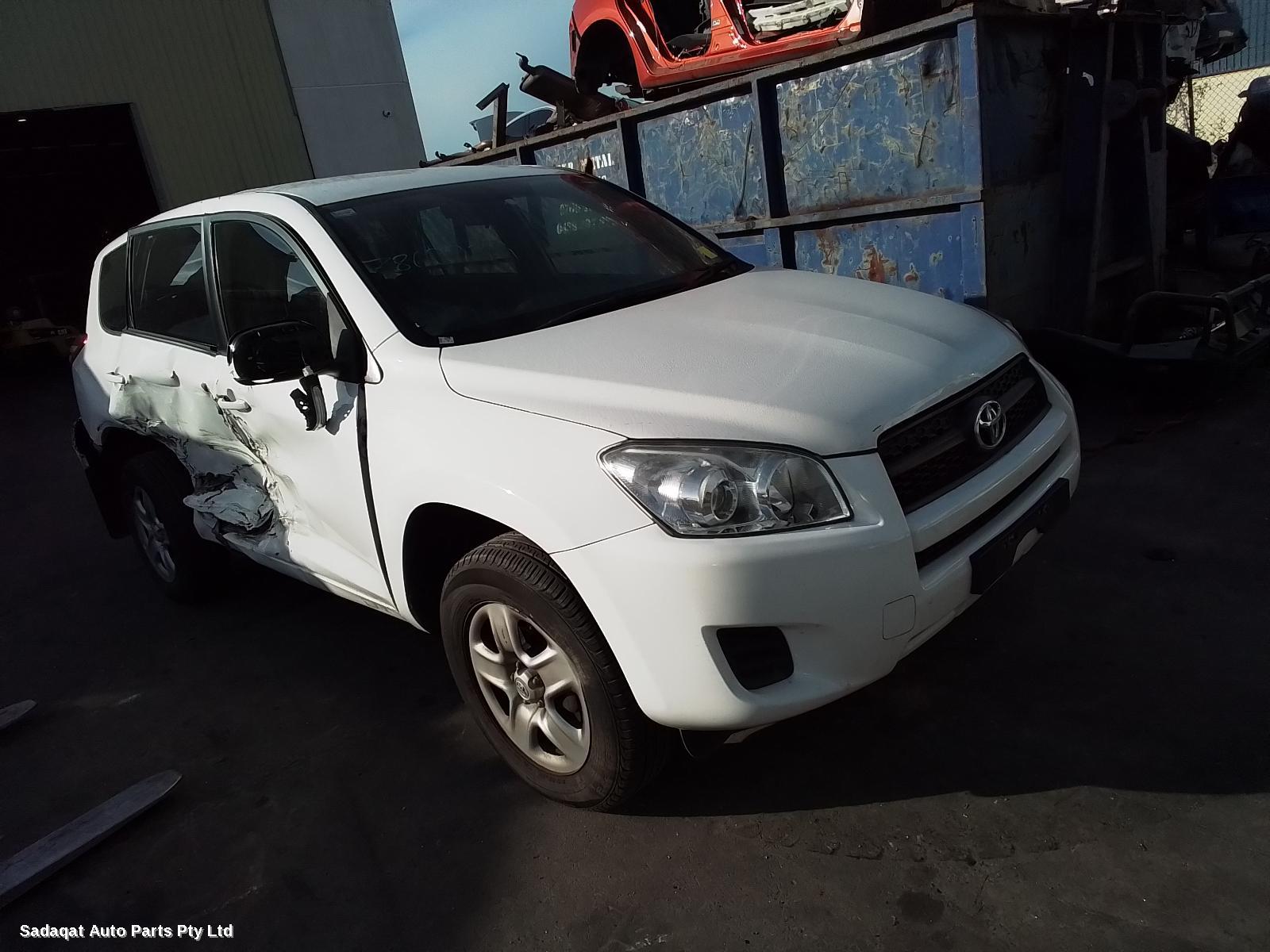 Toyota Rav4 Left Taillight