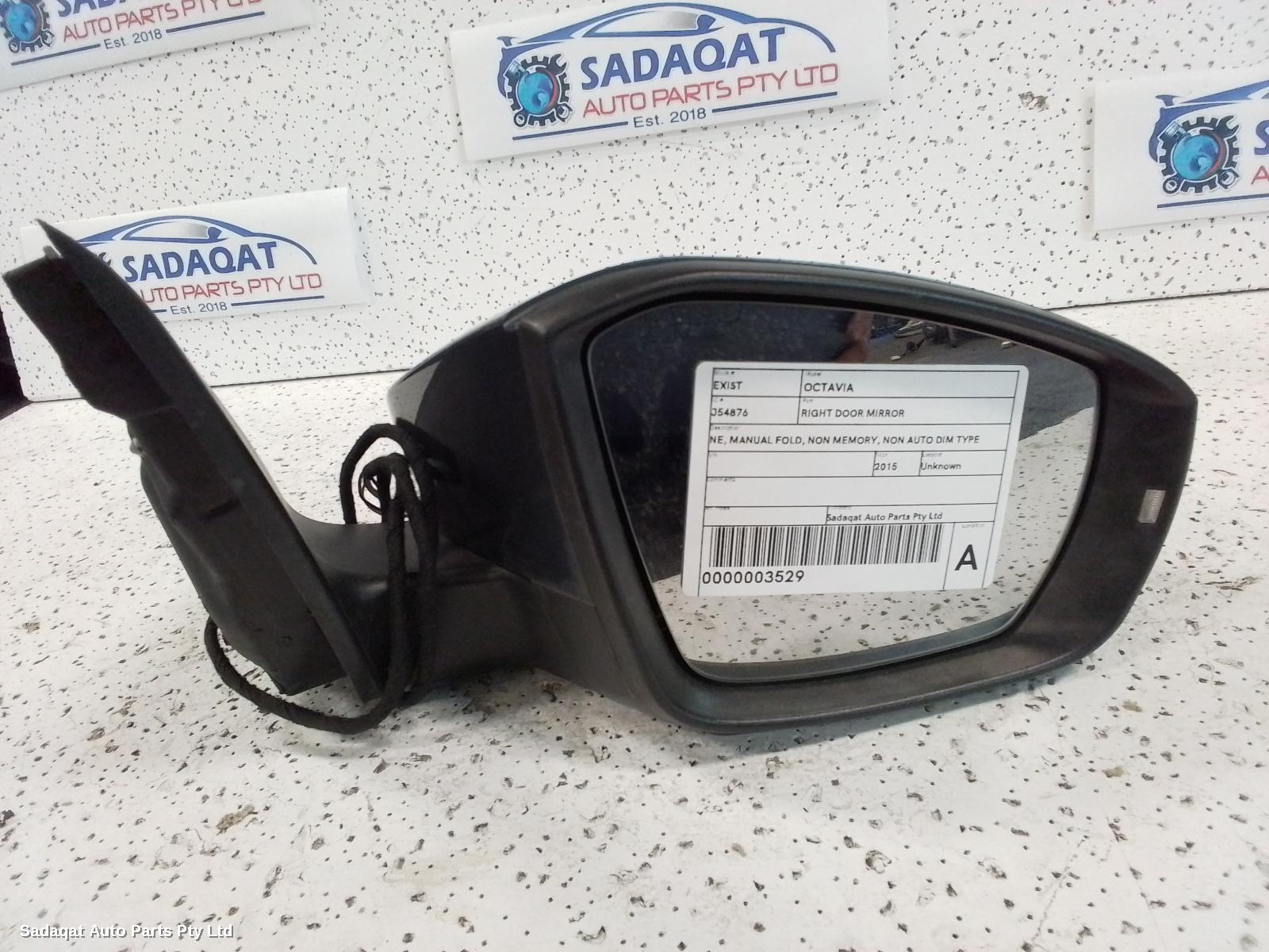 Skoda Octavia Right Door Mirror