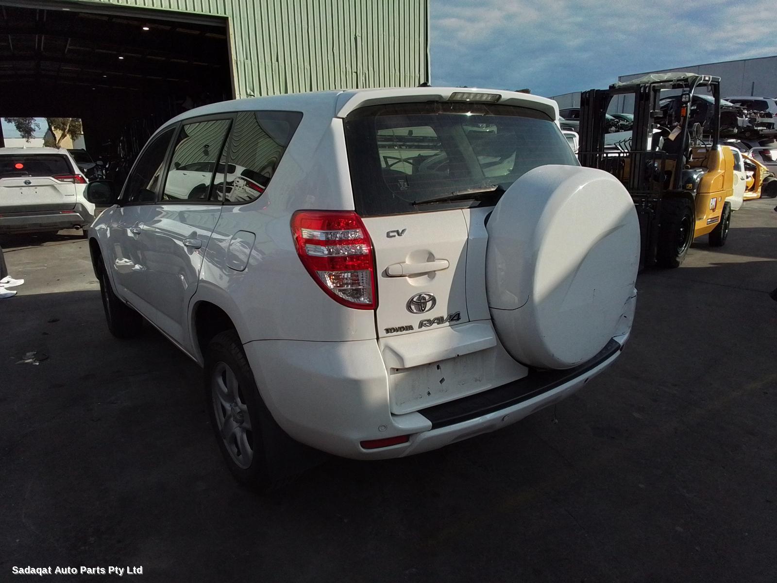 Toyota Rav4 Left Taillight