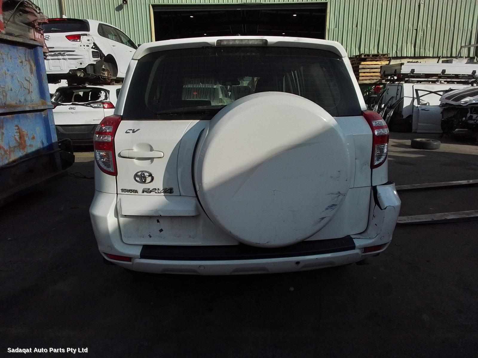 Toyota Rav4 Left Taillight