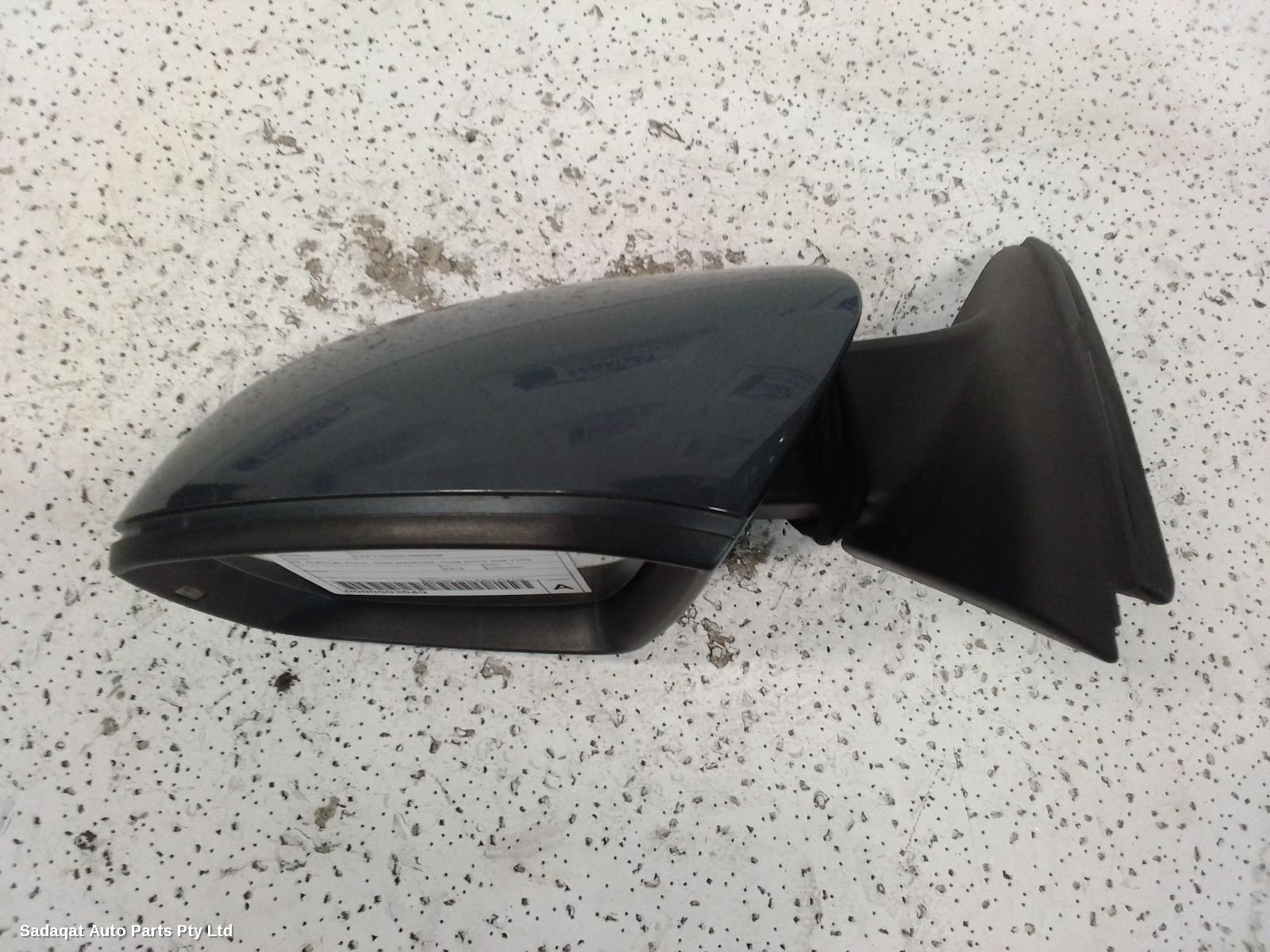 Skoda Octavia Left Door Mirror