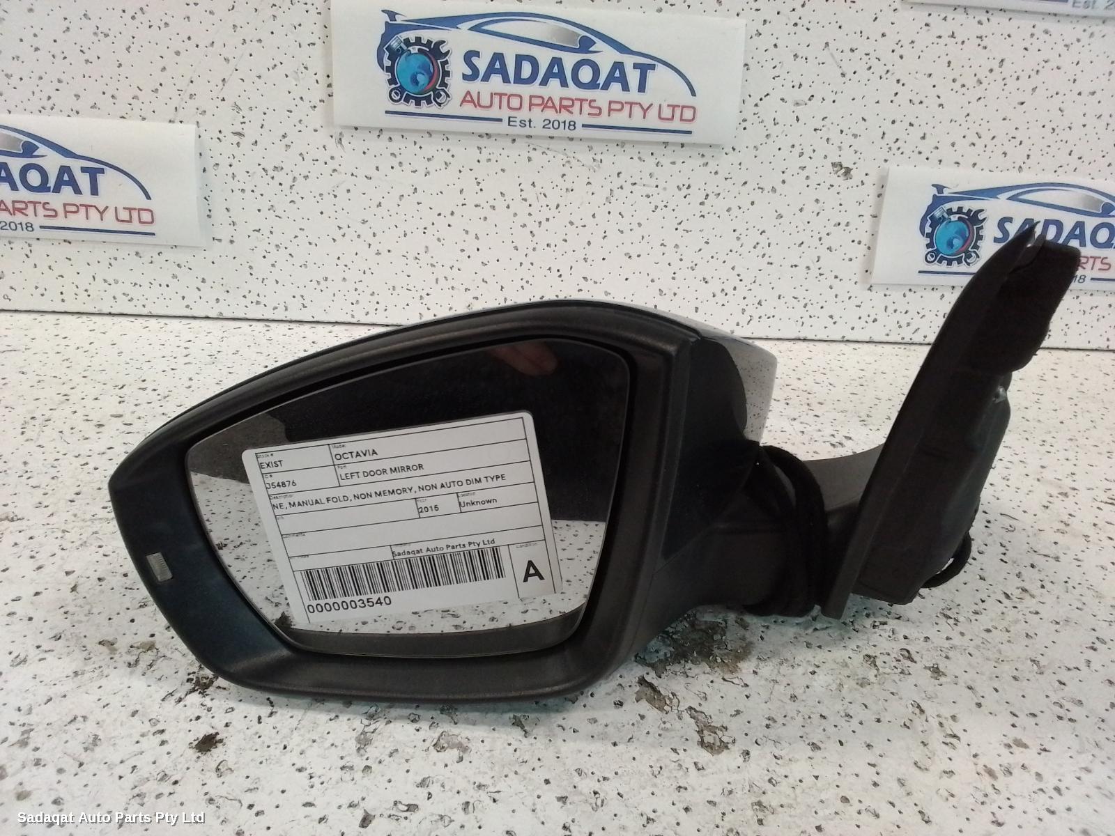 Skoda Octavia Left Door Mirror