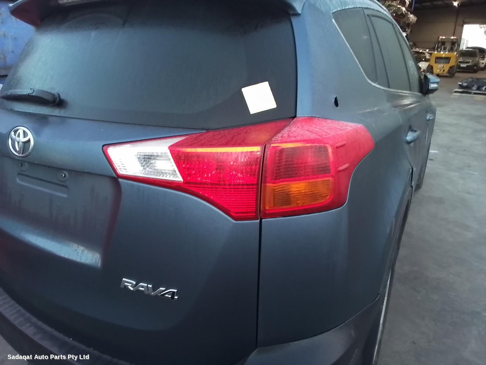 Toyota Rav4 Bonnet Lock/support