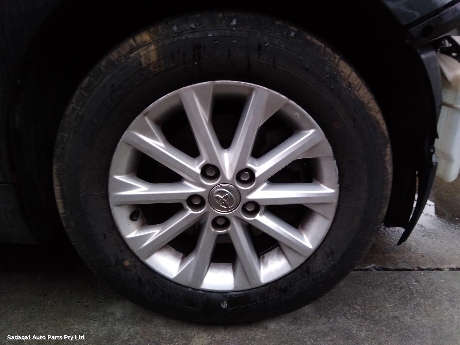 Toyota Camry Left Taillight