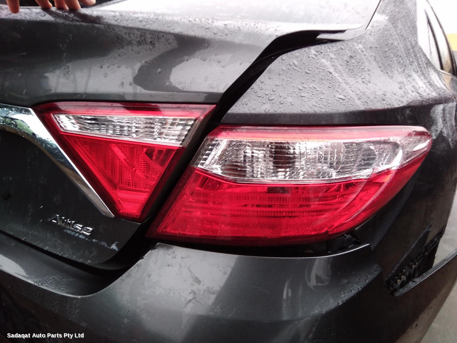 Toyota Camry Left Taillight