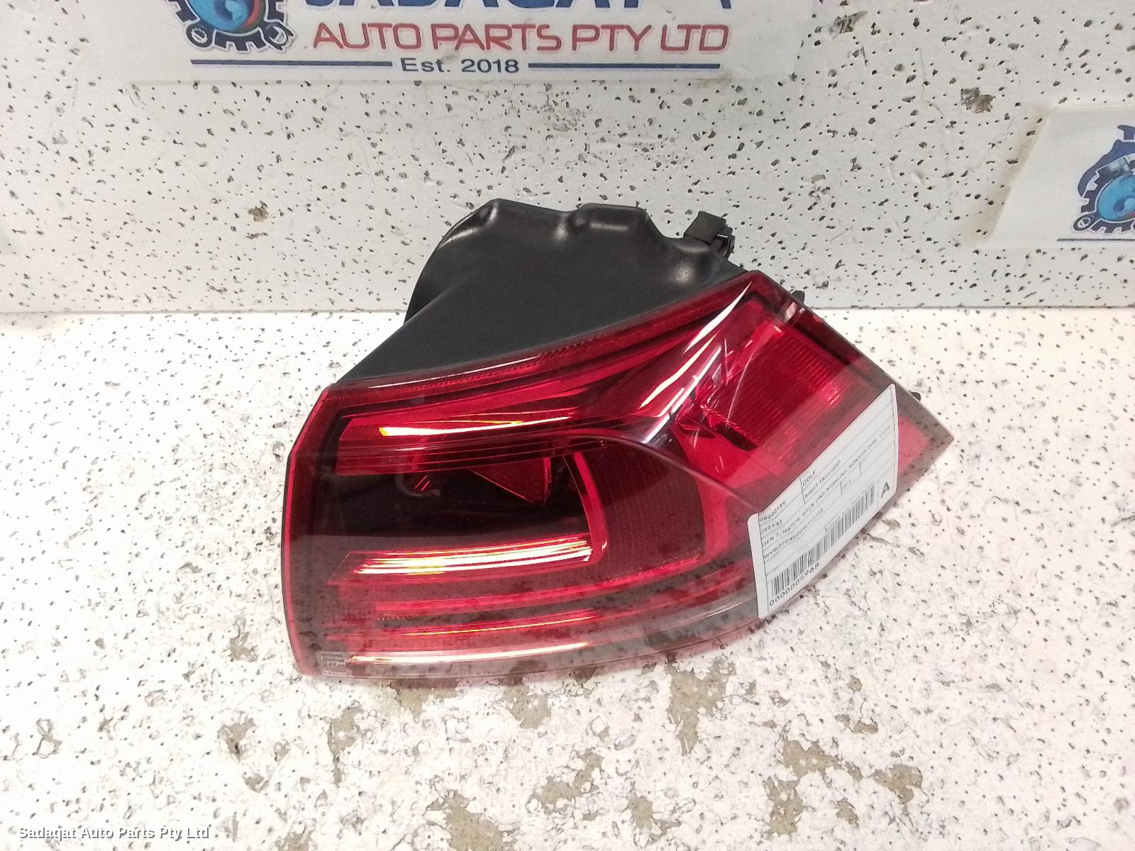 Volkswagen Golf Right Taillight
