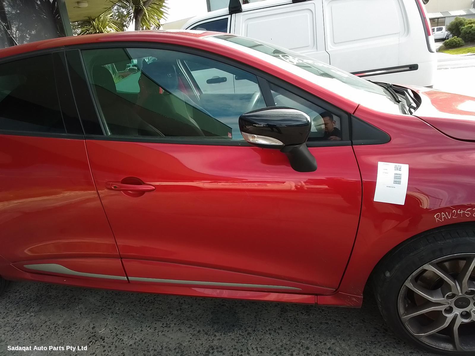 Renault Clio Left Rear Hub Assembly