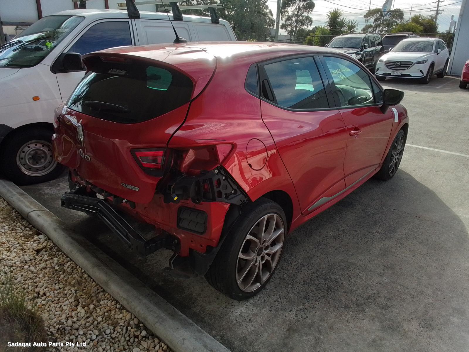 Renault Clio Left Rear Hub Assembly