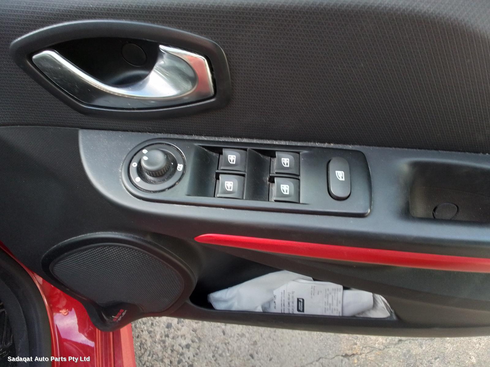 Renault Clio Left Rear Hub Assembly