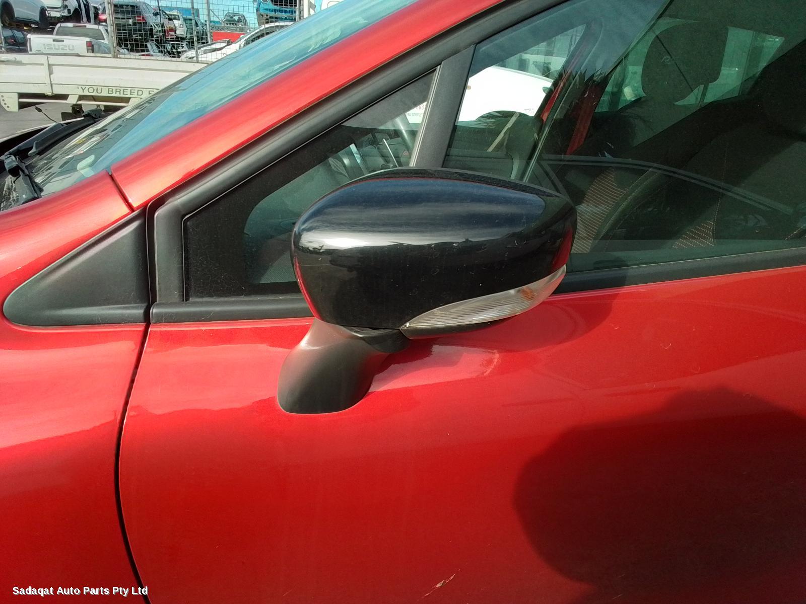 Renault Clio Left Rear Hub Assembly