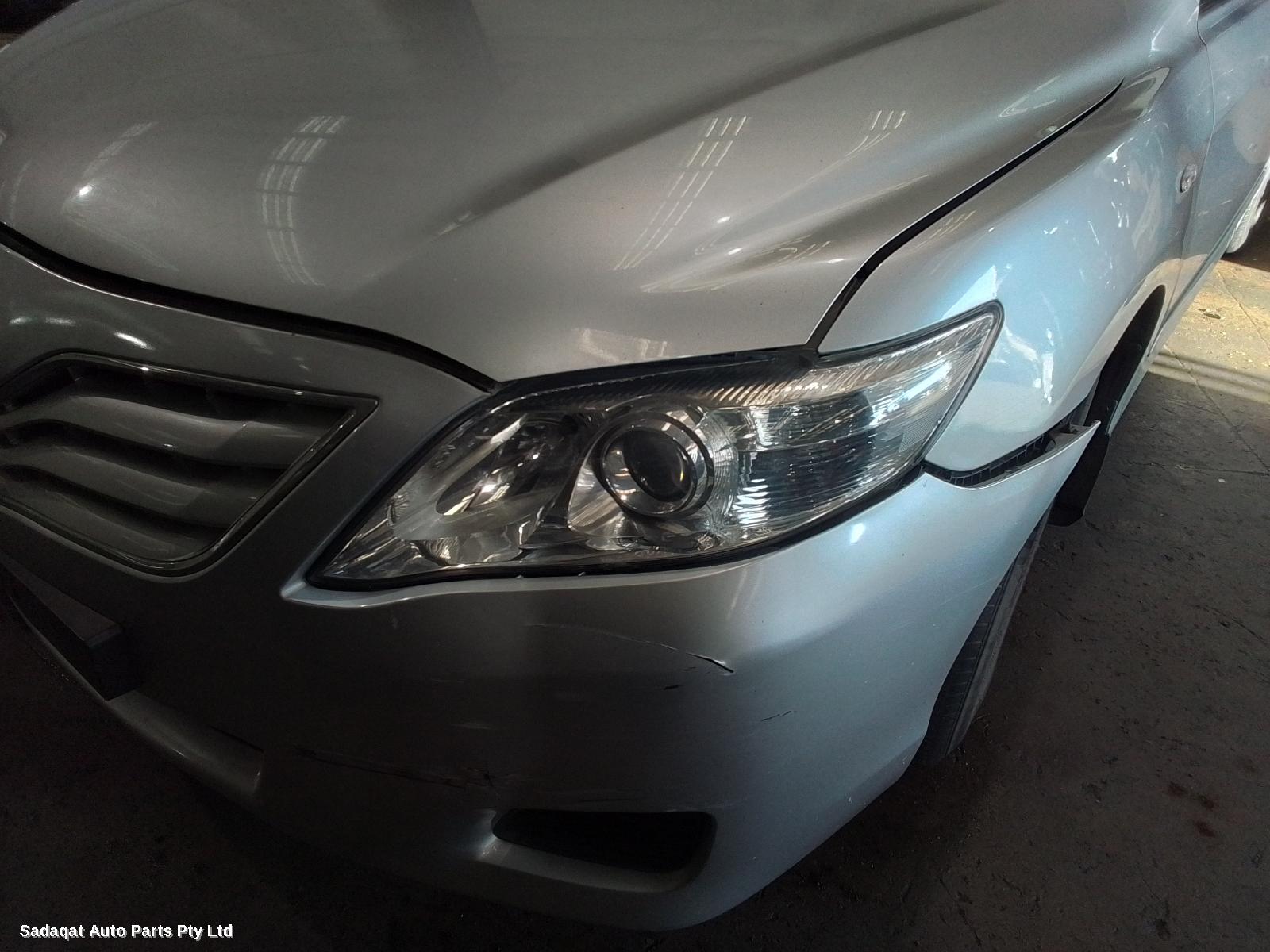 Toyota Camry Bonnet Lock/support
