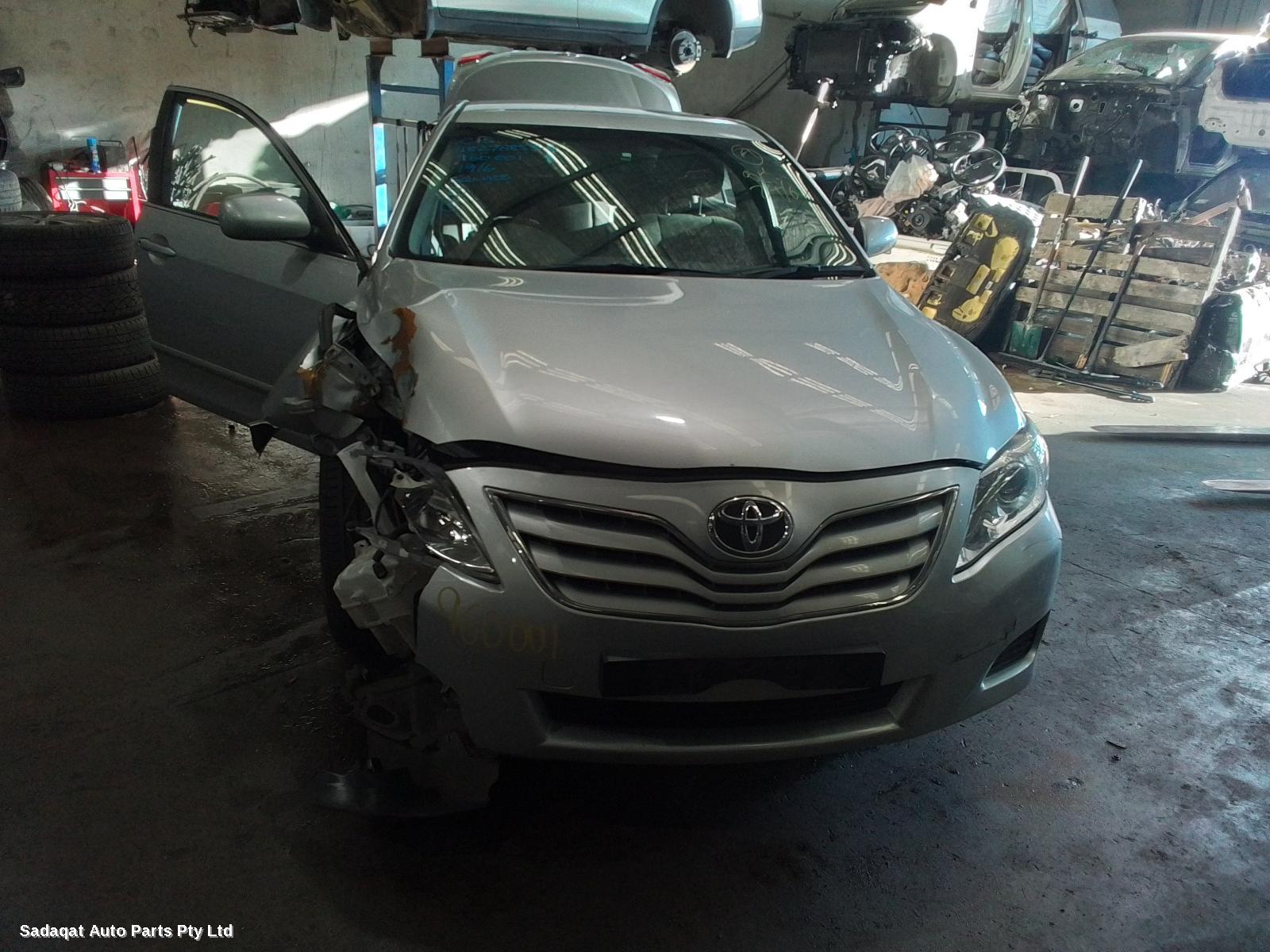 Toyota Camry Bonnet Lock/support