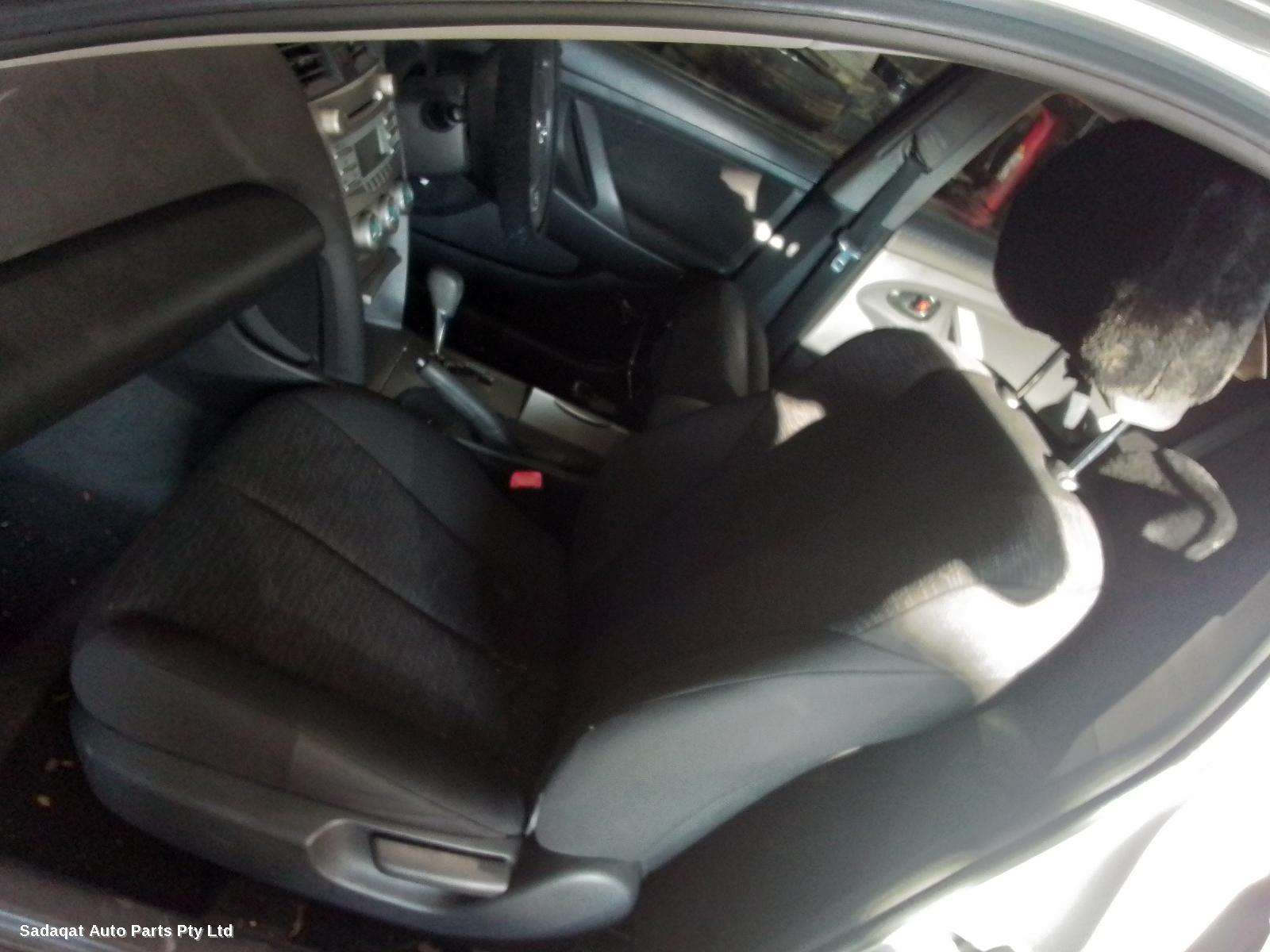 Toyota Camry Bonnet Lock/support