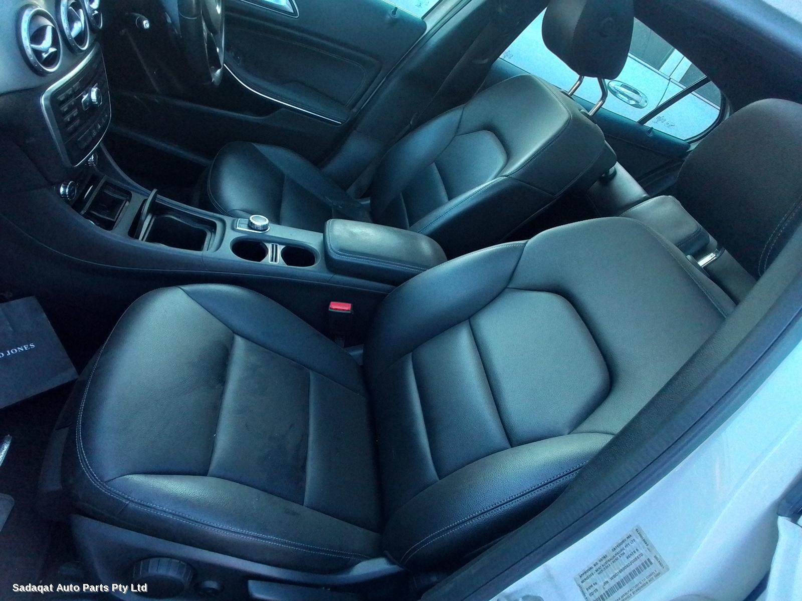 Mercedes Gla Class Left Rear Wnd Reg/motor