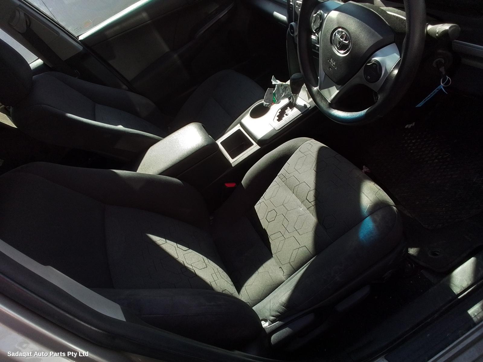 Toyota Camry Right Door Mirror