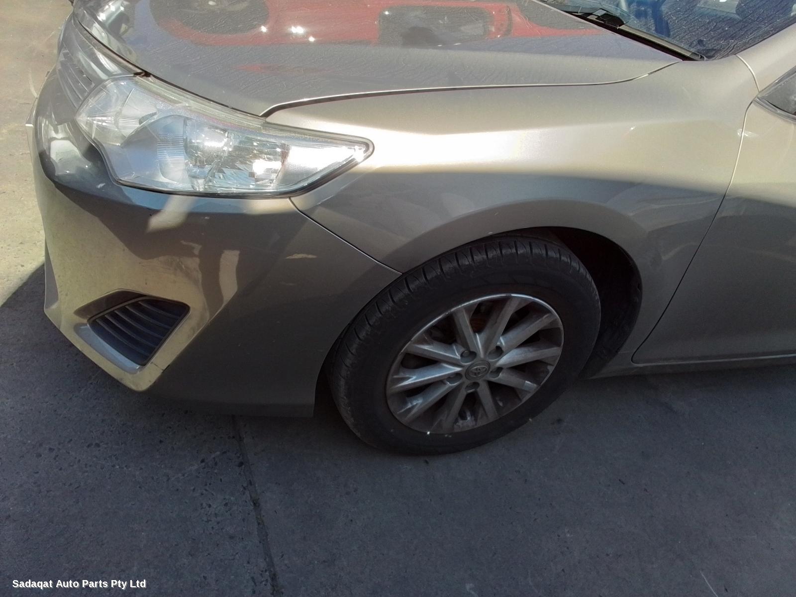 Toyota Camry Right Door Mirror