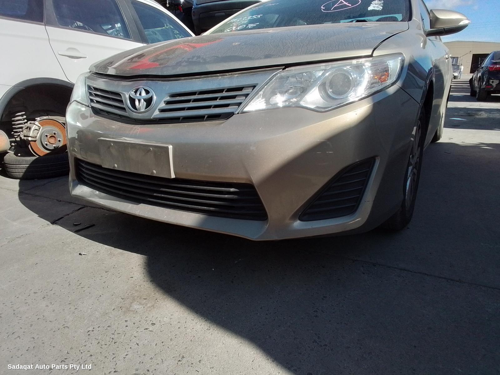 Toyota Camry Right Door Mirror