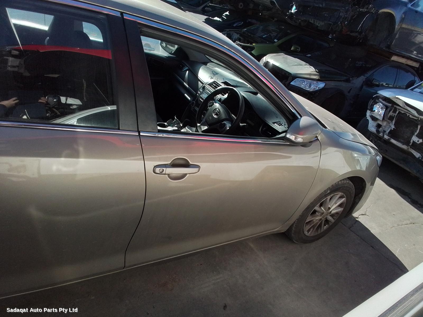 Toyota Camry Right Door Mirror