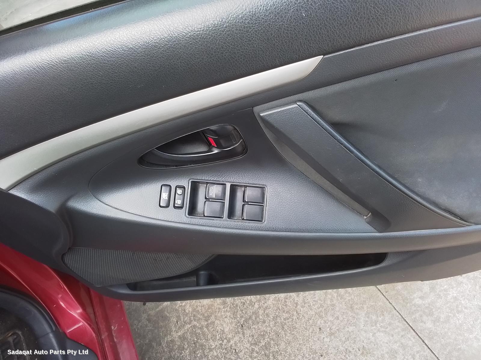 Toyota Aurion Left Taillight