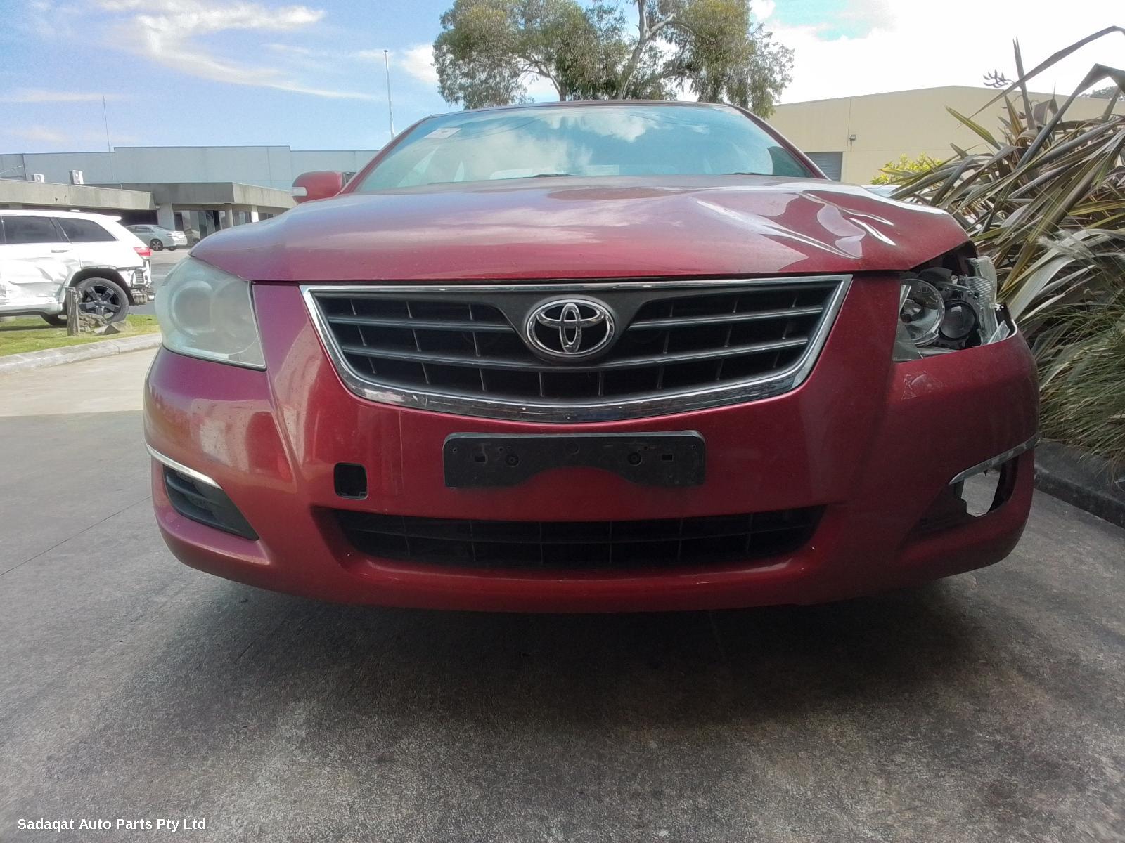 Toyota Aurion Left Taillight