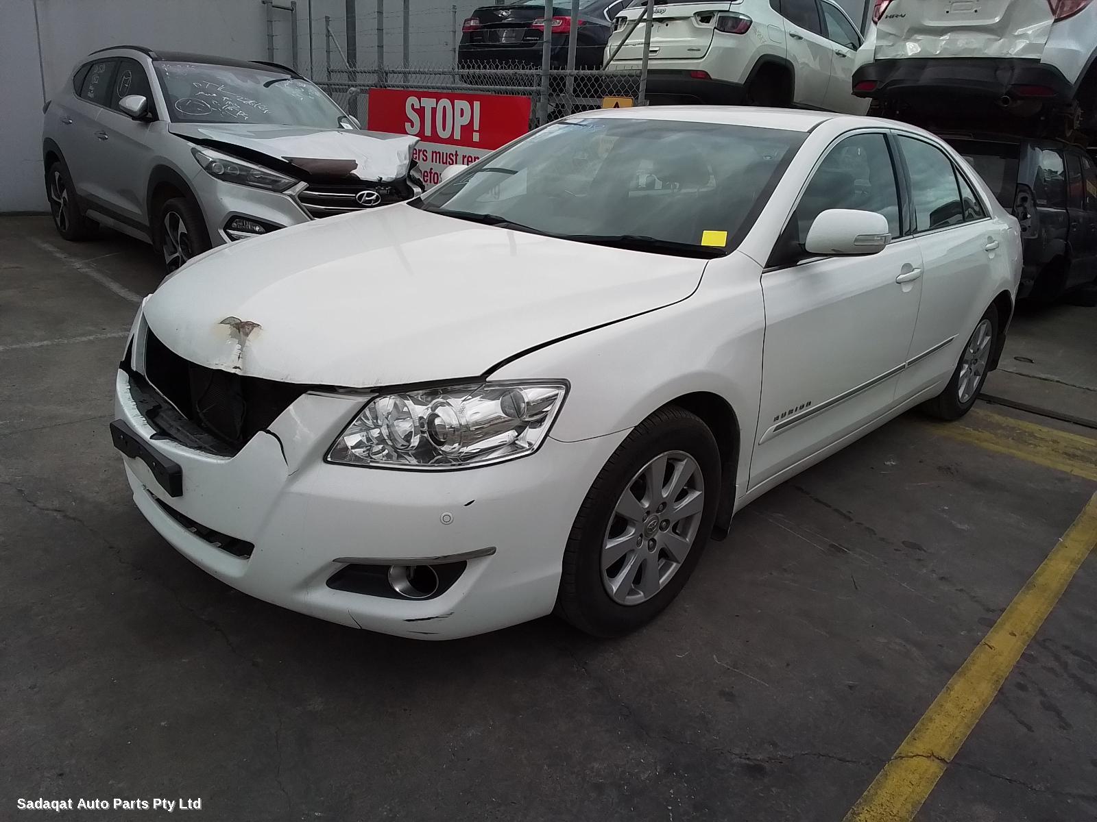 Toyota Aurion Right Guard