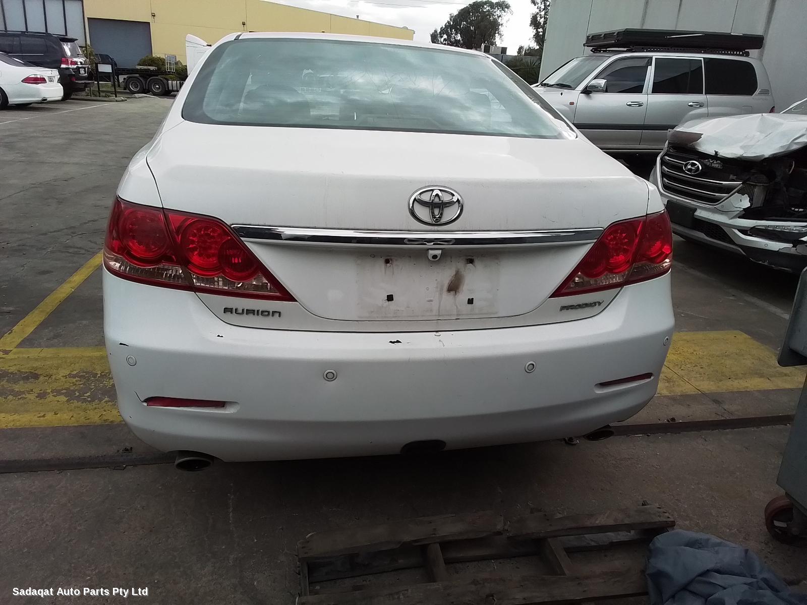 Toyota Aurion Right Guard