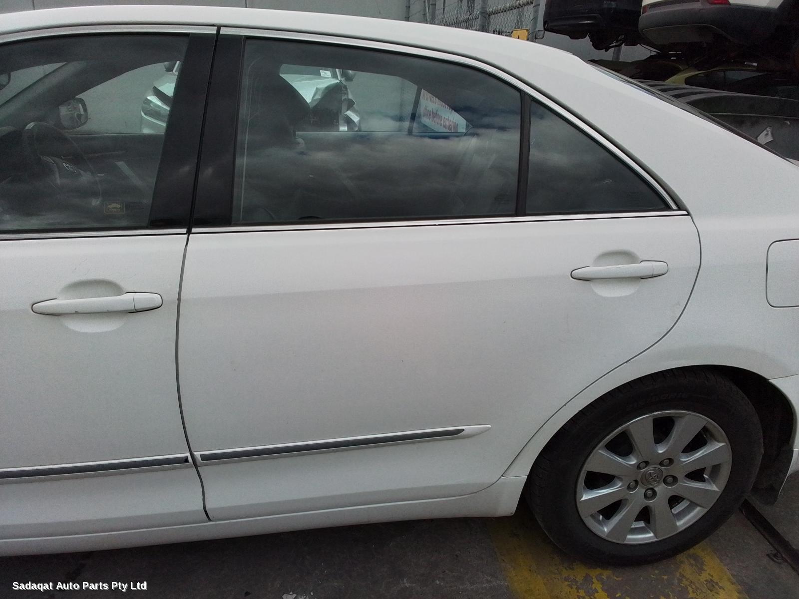 Toyota Aurion Right Guard