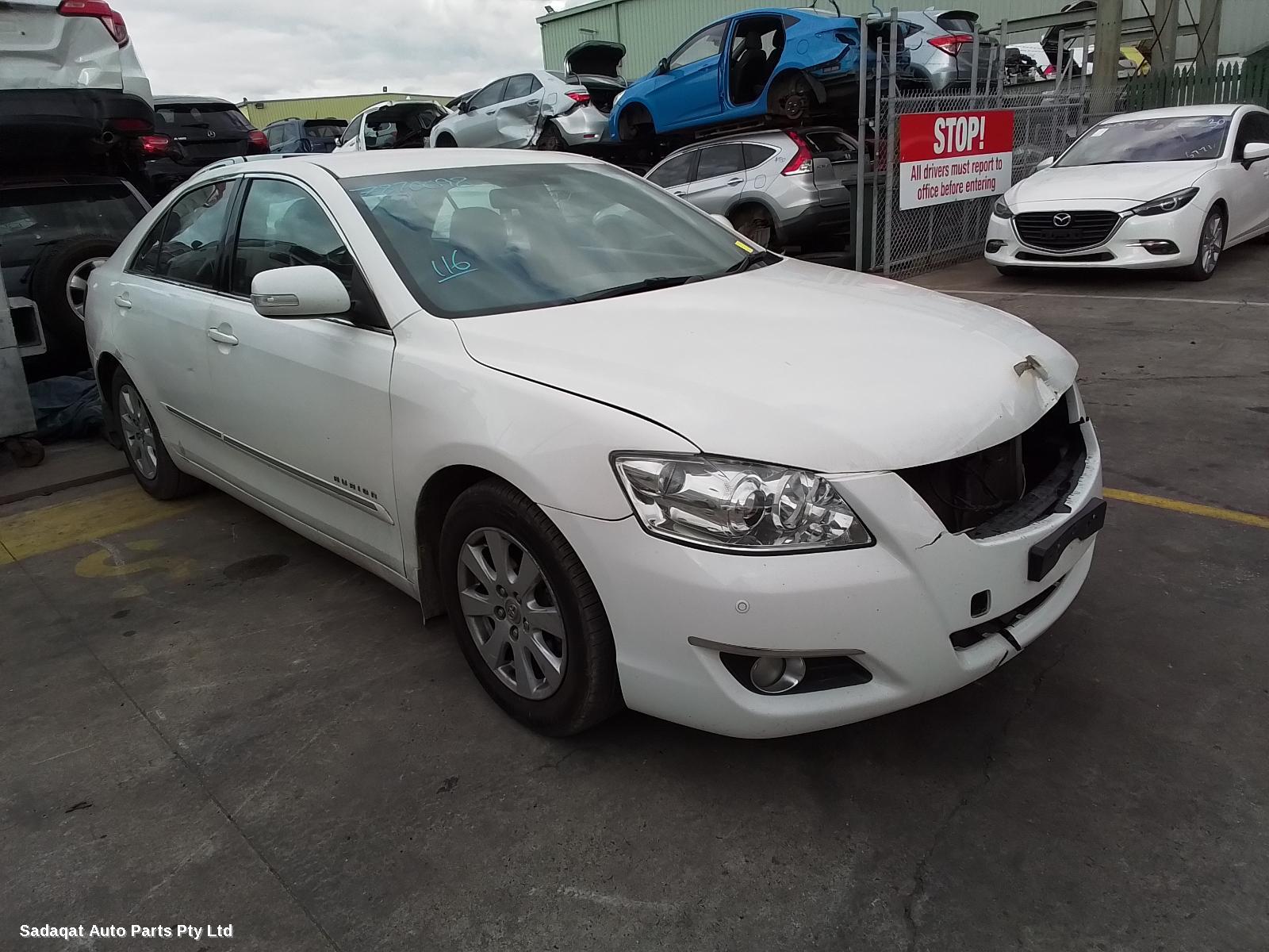 Toyota Aurion Right Guard