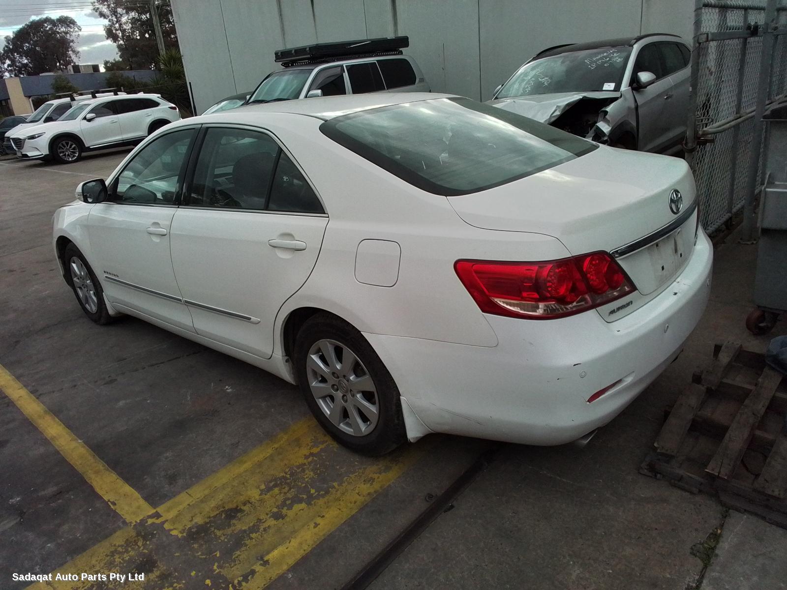 Toyota Aurion Right Guard