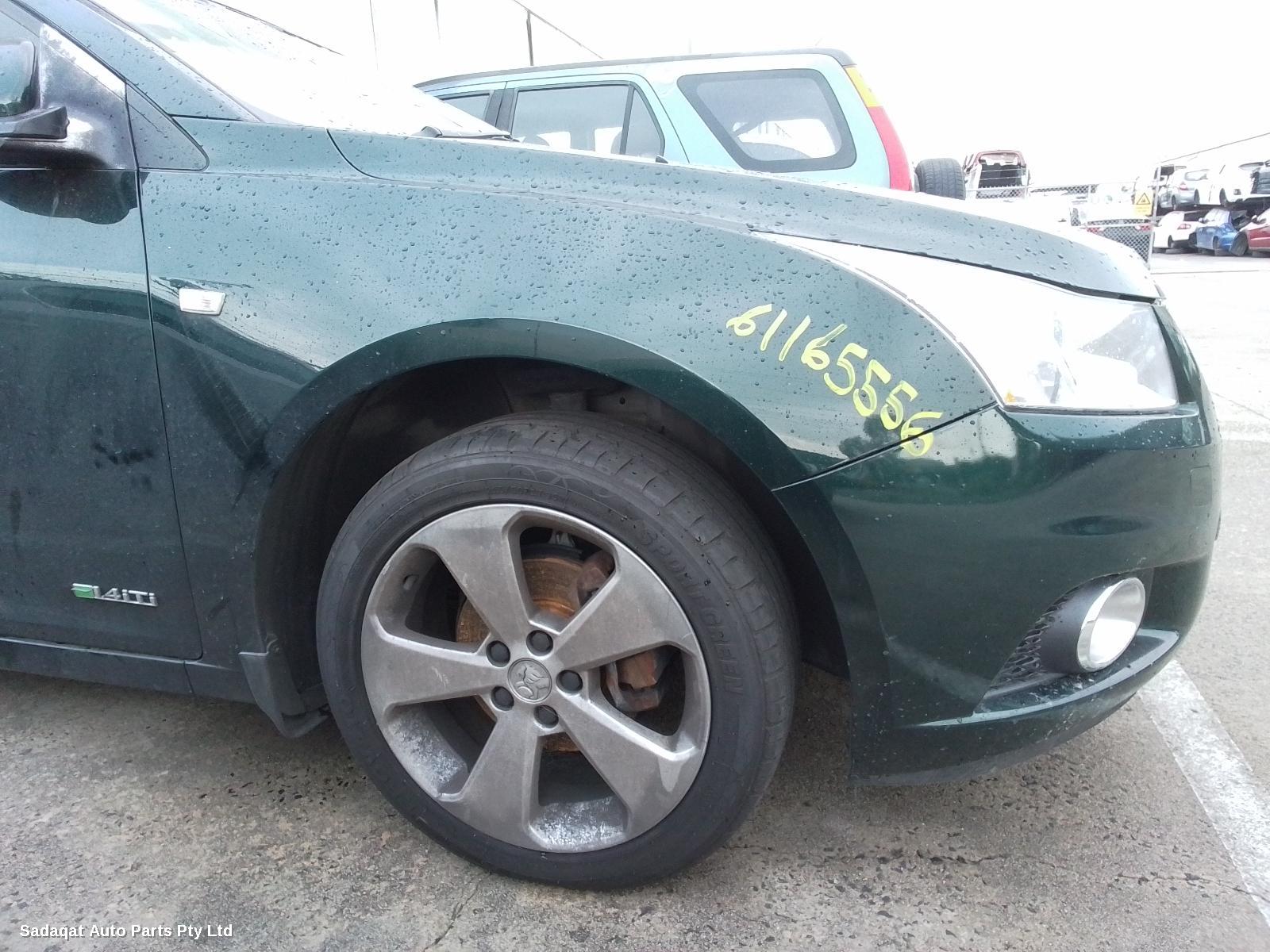 Holden Cruze Left Guard