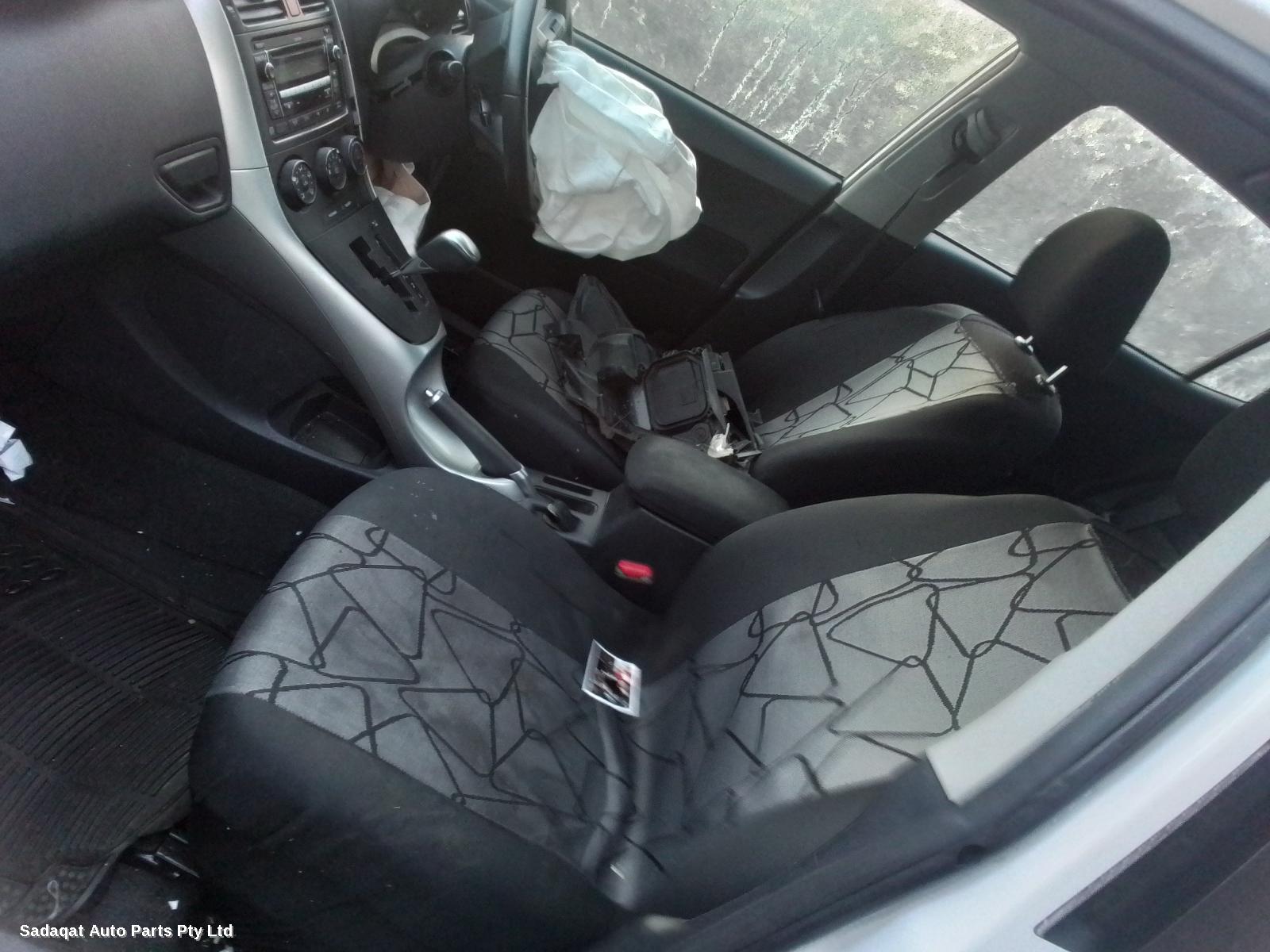 Toyota Corolla Right_rear_door_sliding