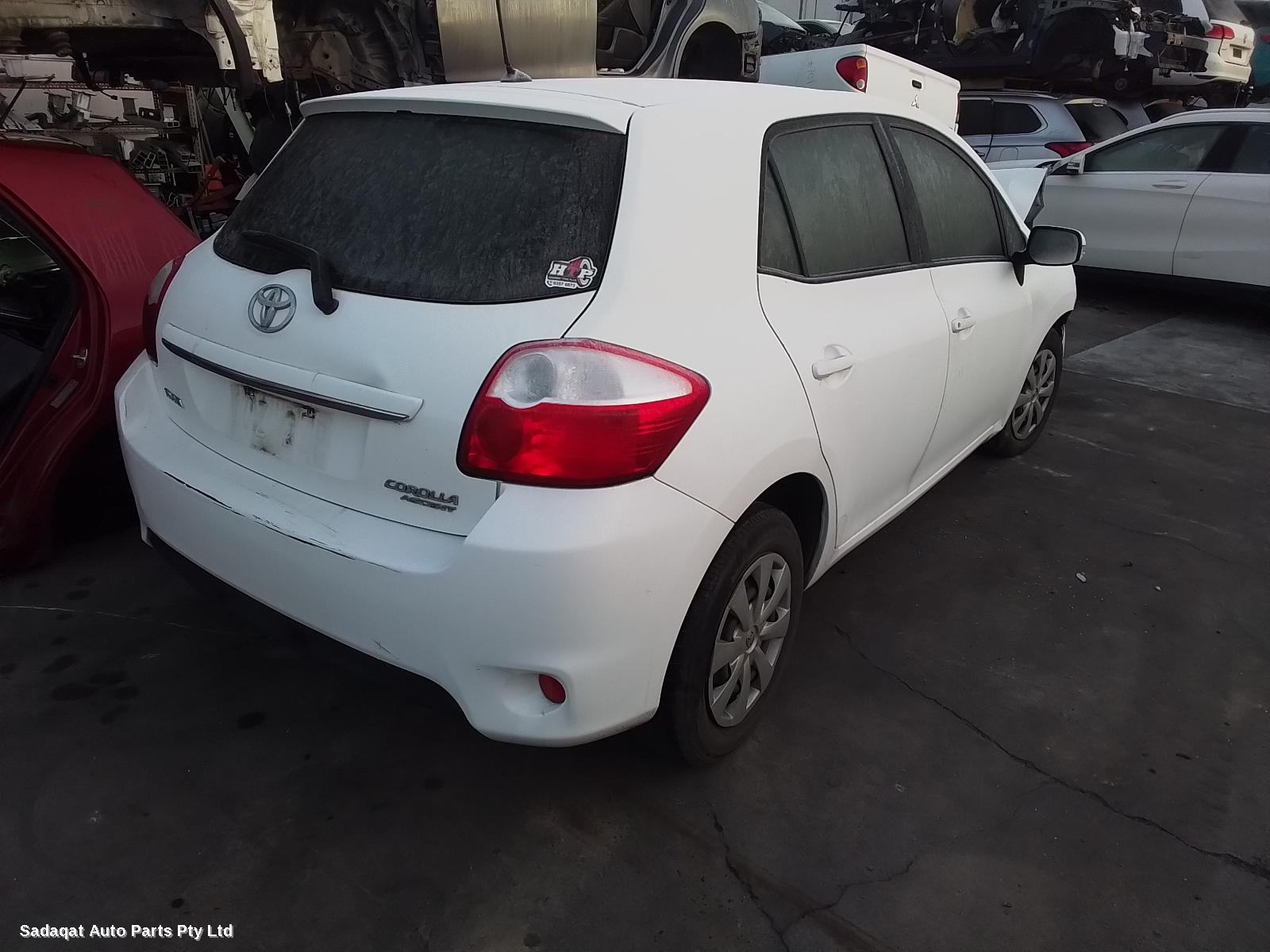 Toyota Corolla Right_rear_door_sliding