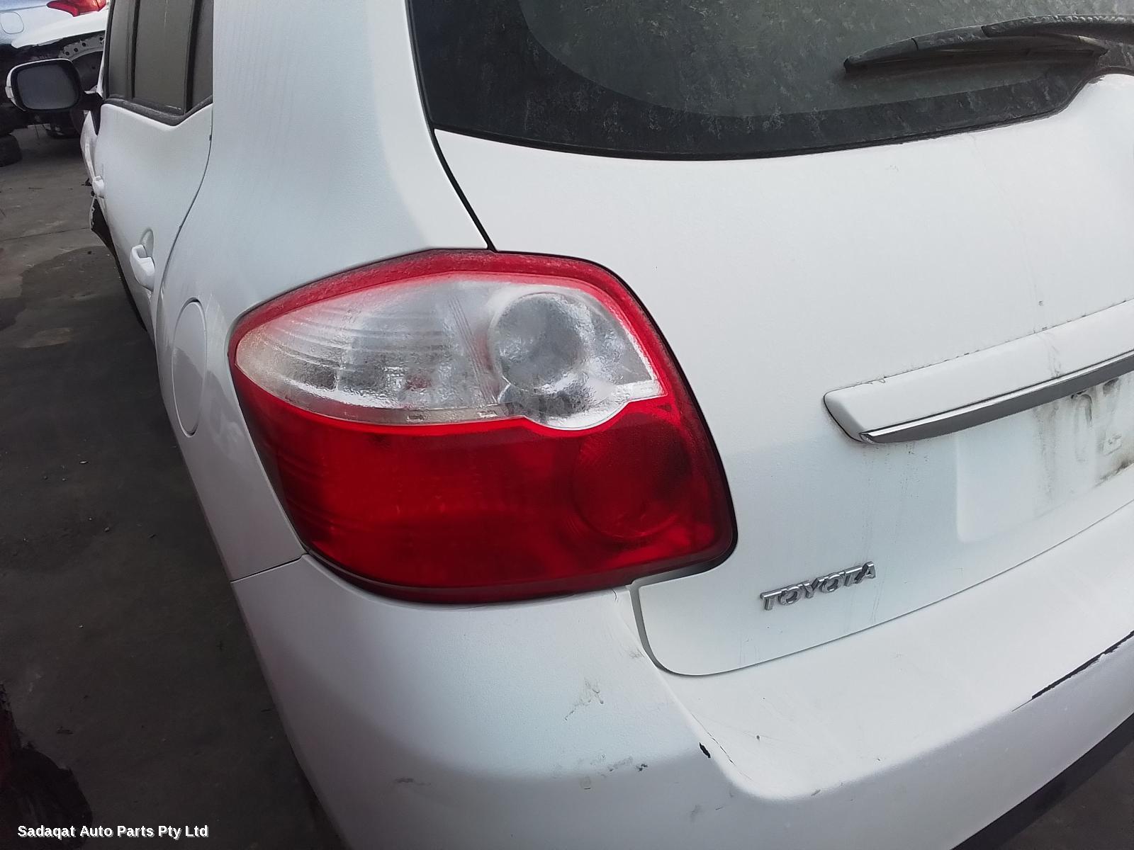 Toyota Corolla Right_rear_door_sliding