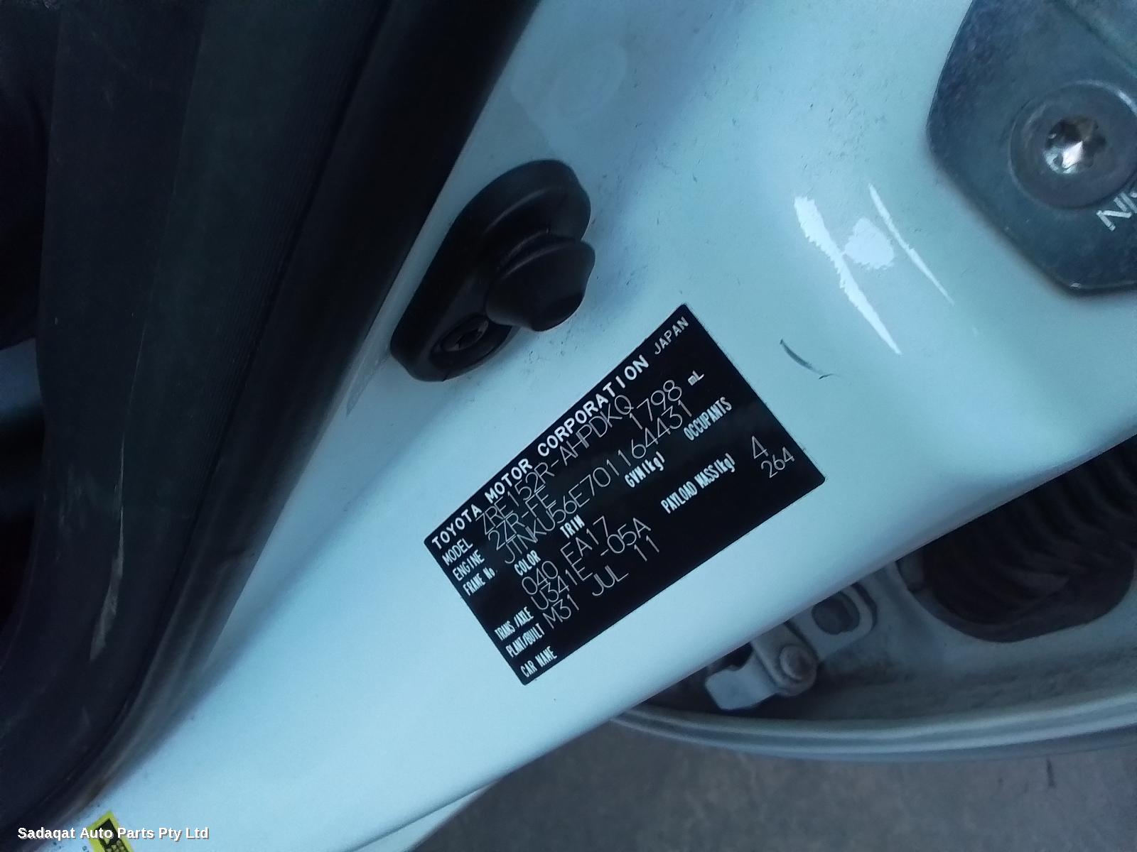 Toyota Corolla Right_rear_door_sliding