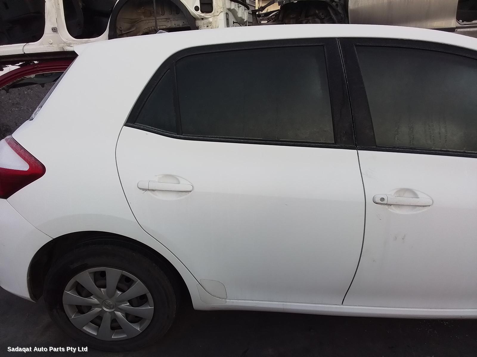 Toyota Corolla Right_rear_door_sliding