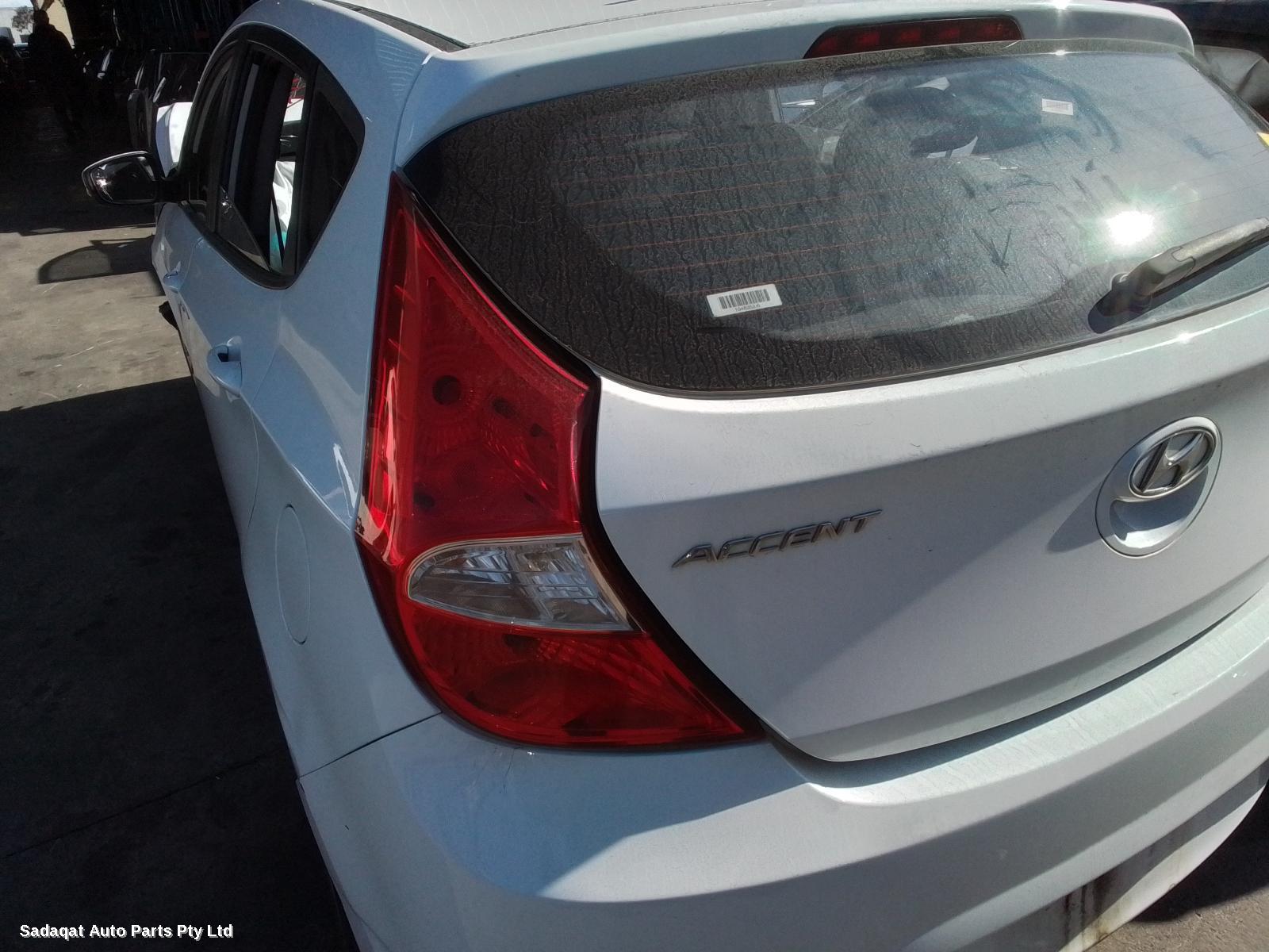 Hyundai Accent Bootlid/tailgate
