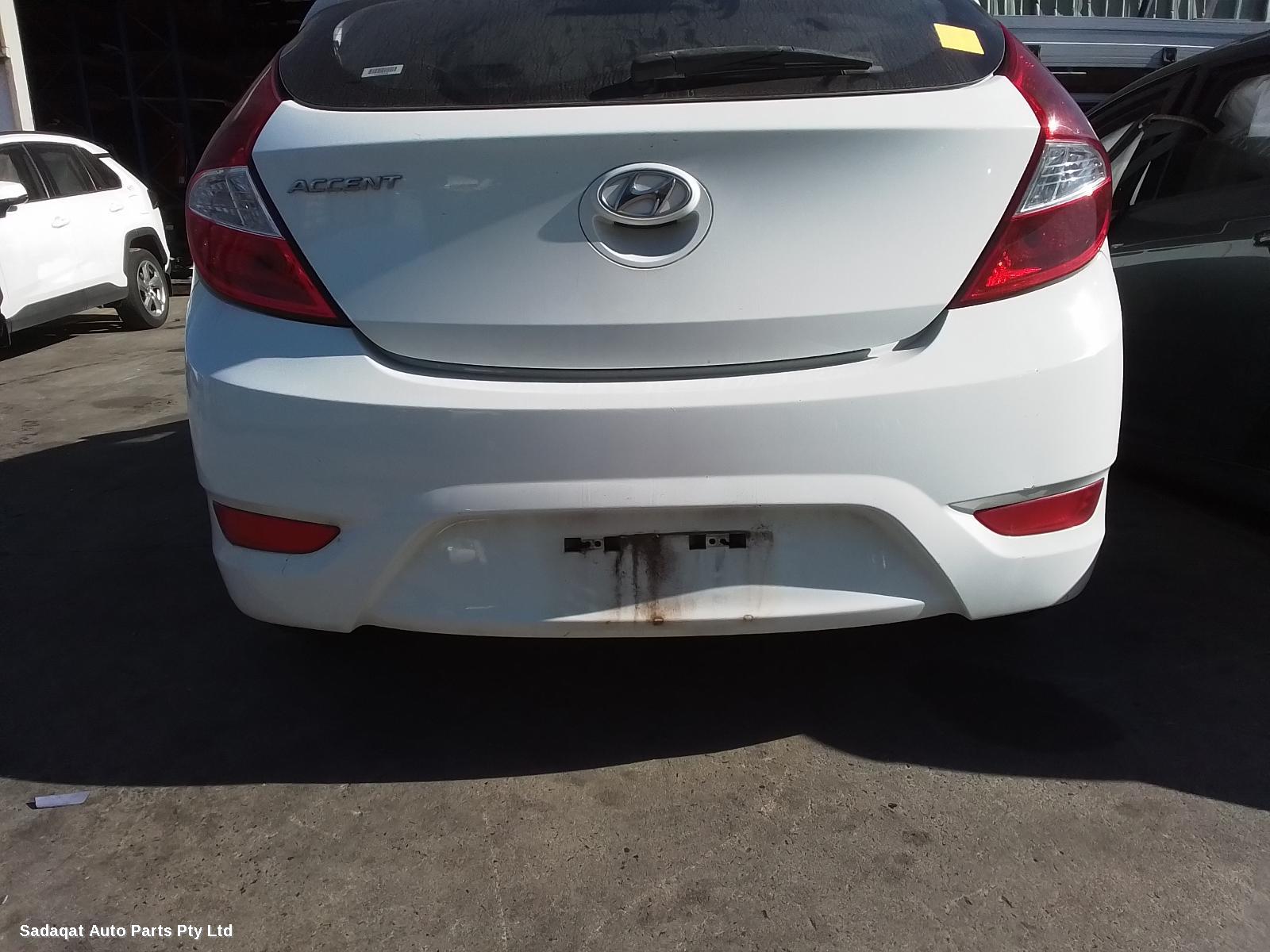 Hyundai Accent Bootlid/tailgate