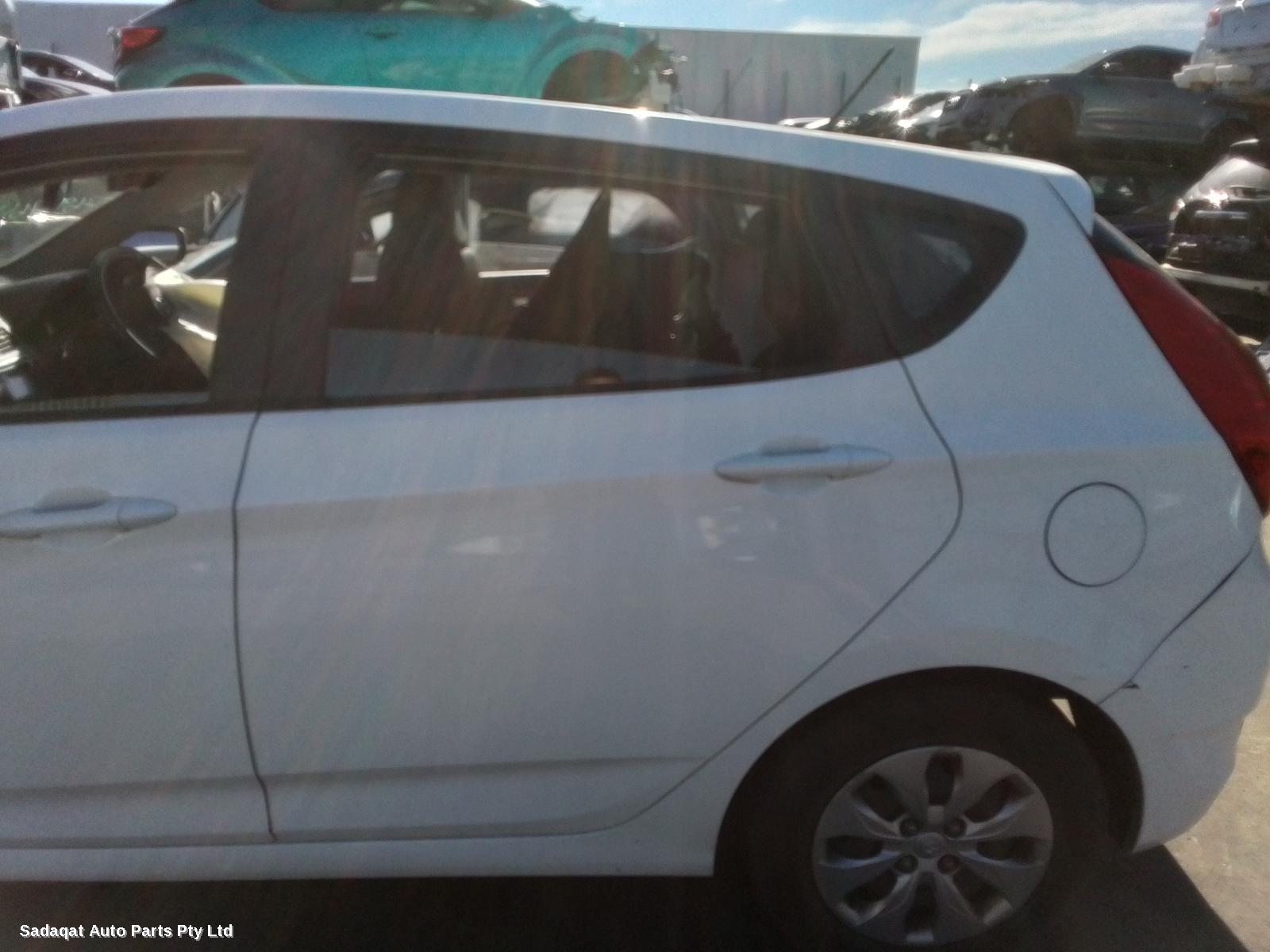 Hyundai Accent Bootlid/tailgate