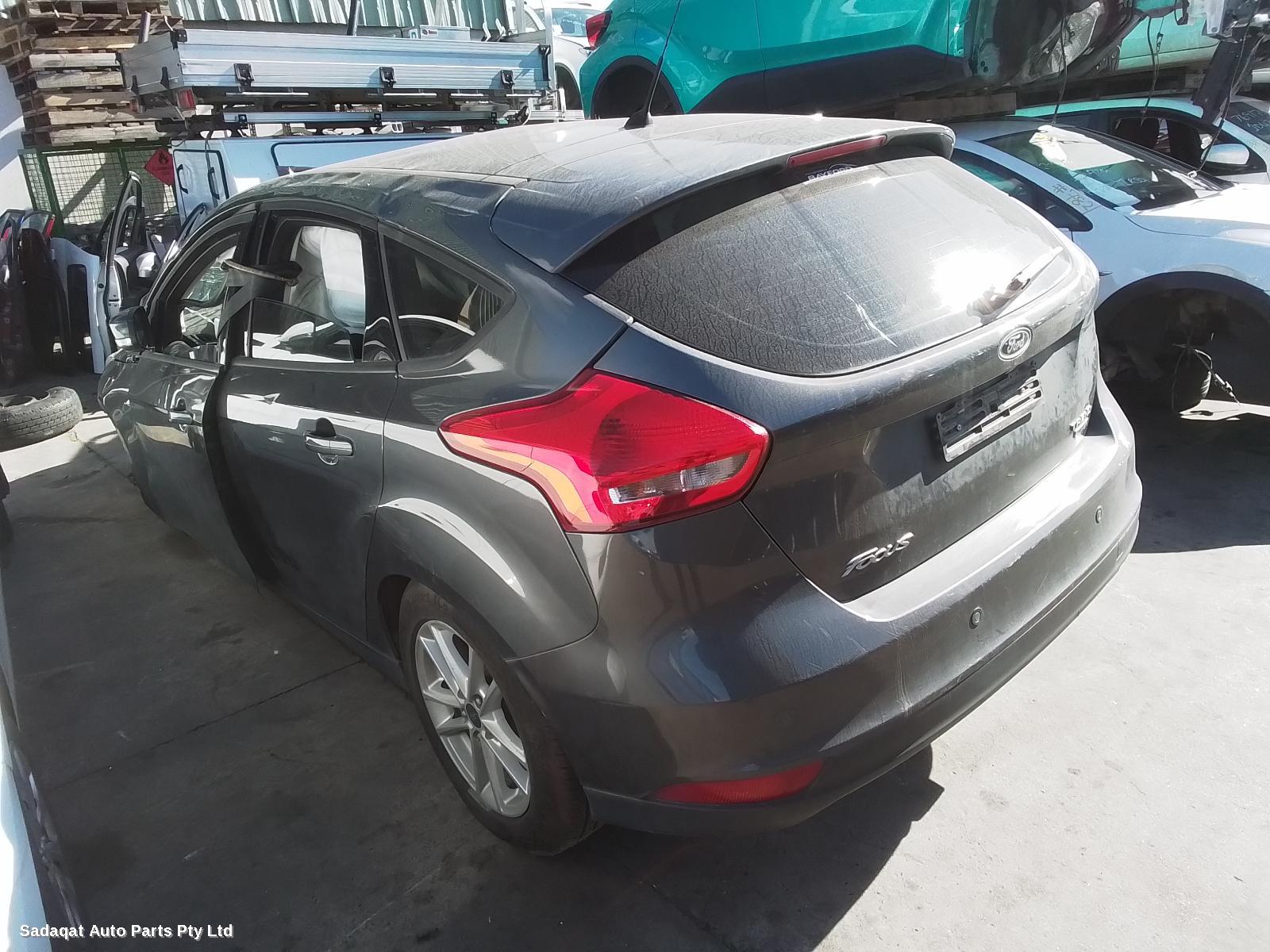 Ford Focus Left Taillight