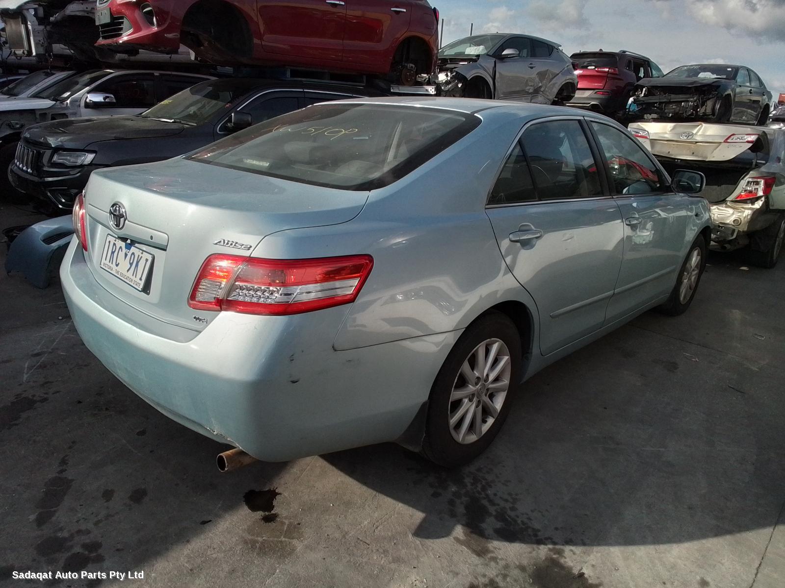 Toyota Camry Left Taillight