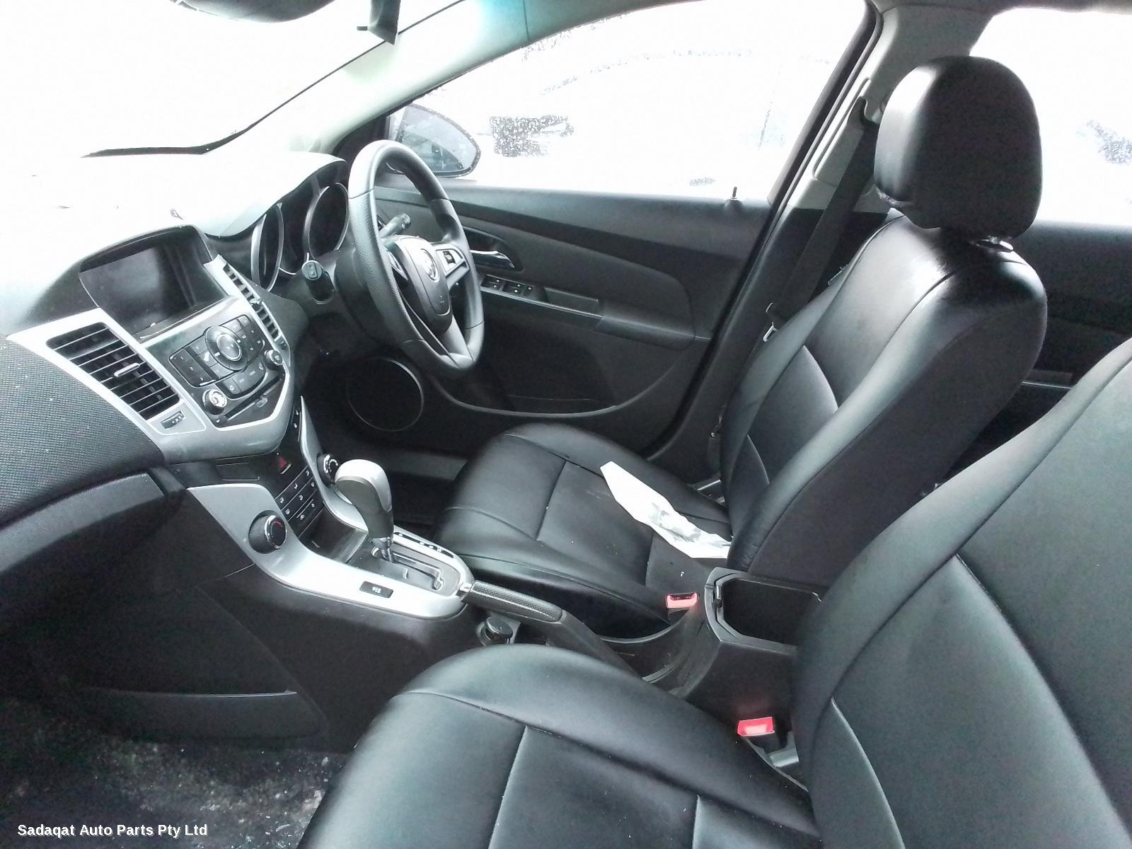 Holden Cruze Left Guard