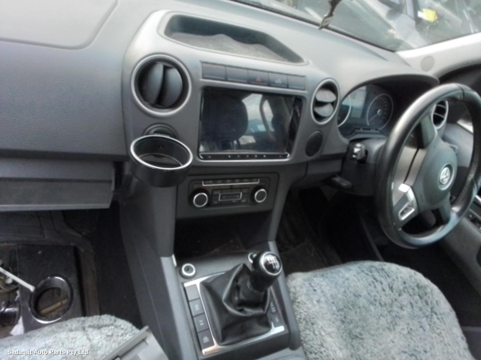 Volkswagen Amarok Seatbelt/stalk