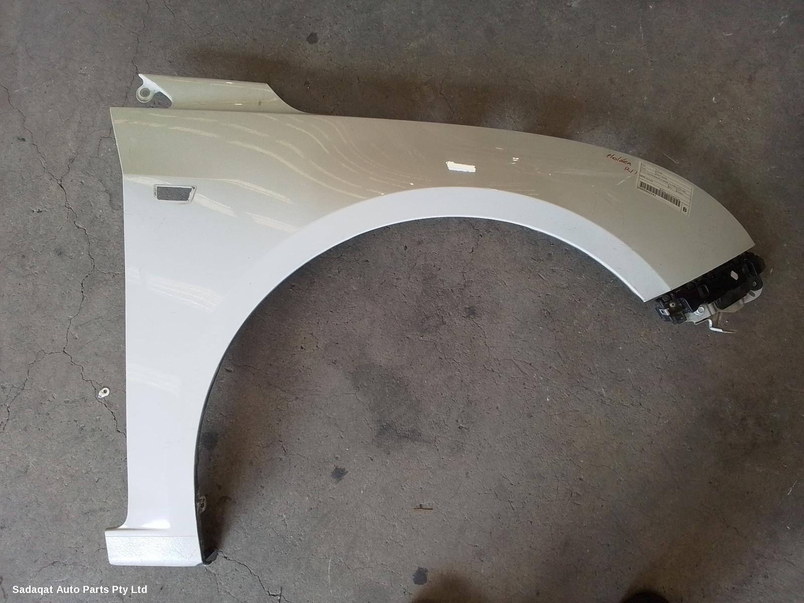 Holden Cruze Right Guard