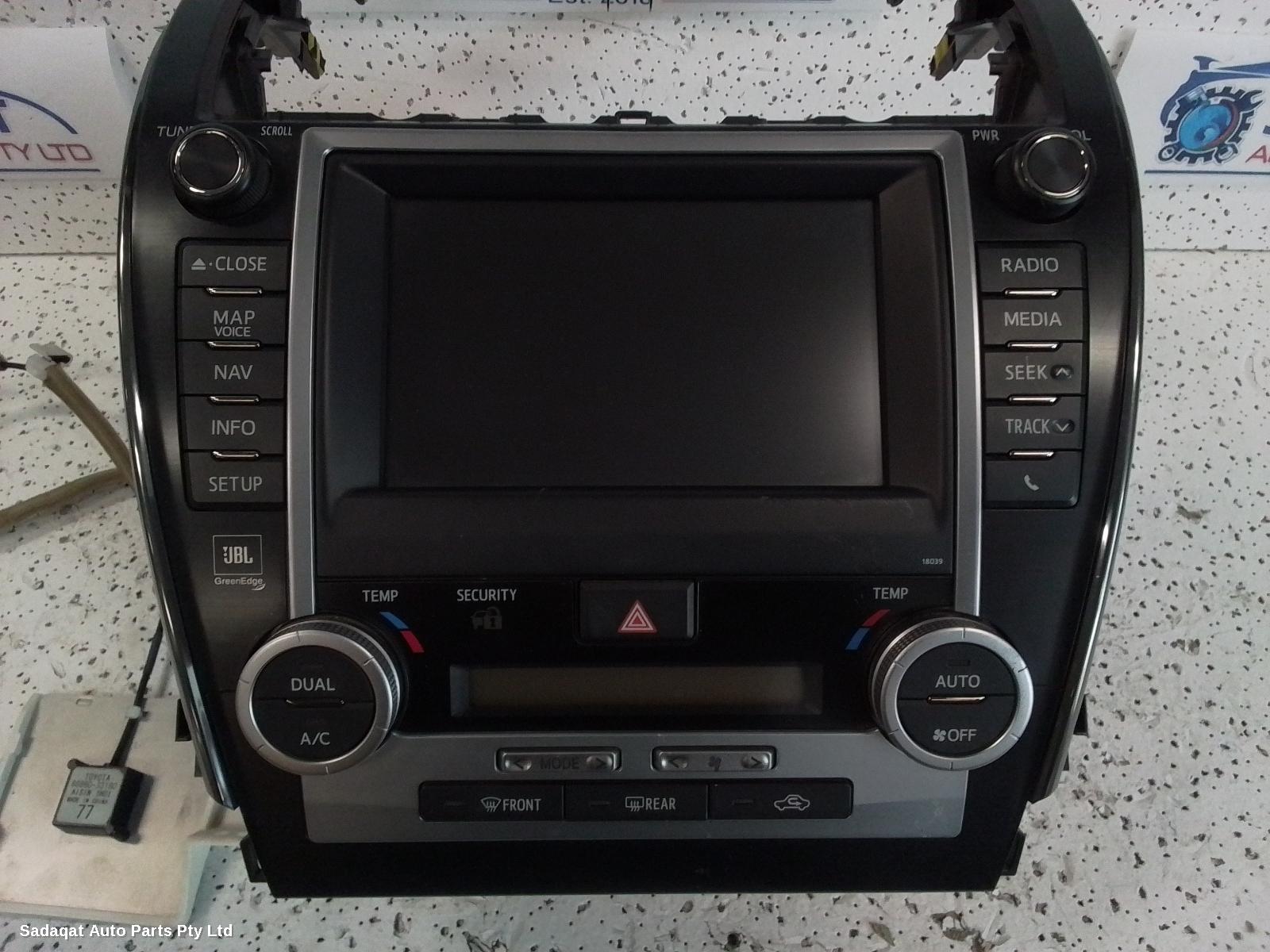 Toyota Camry Radio/cd/dvd/sat/tv