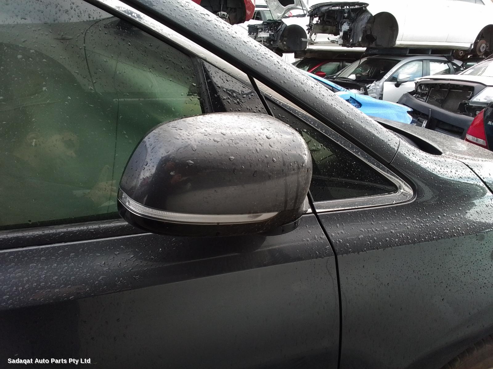 Kia Carnival/grand Carnival Right Door Mirror